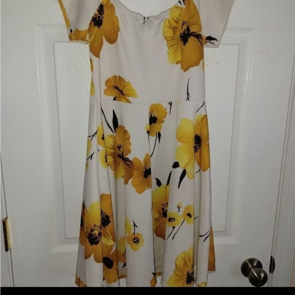 Source Unknown Dresses & Skirts - Womens bundle 2 items